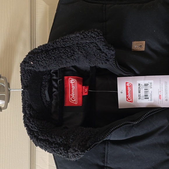 Vest - Picture 5 of 6